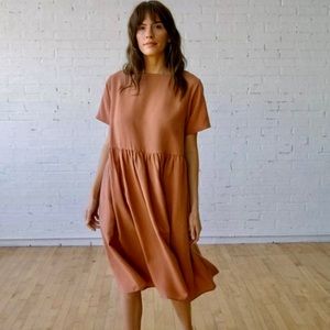 Tradlands Nico Linen Dress in Cameo Medium